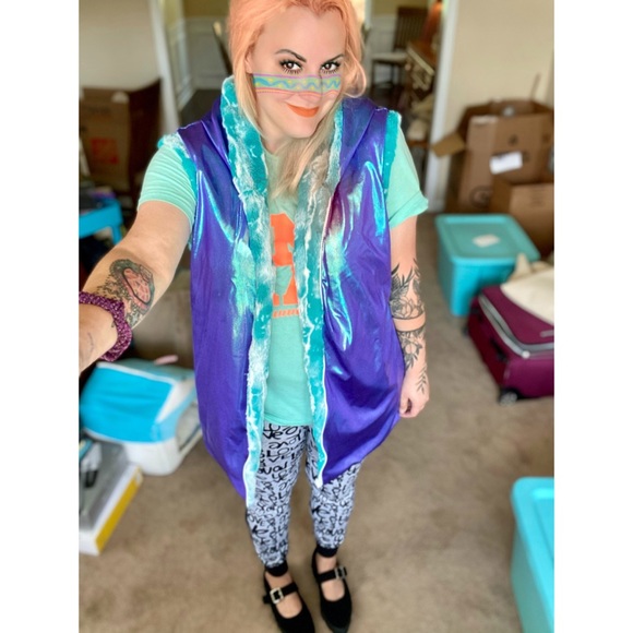 Coquetry Minky Zipper Front Vest Blue Holo L/XL $135 - Picture 14 of 16